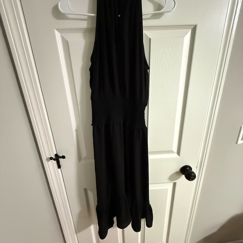 Elegant Black Sleeveless Dress